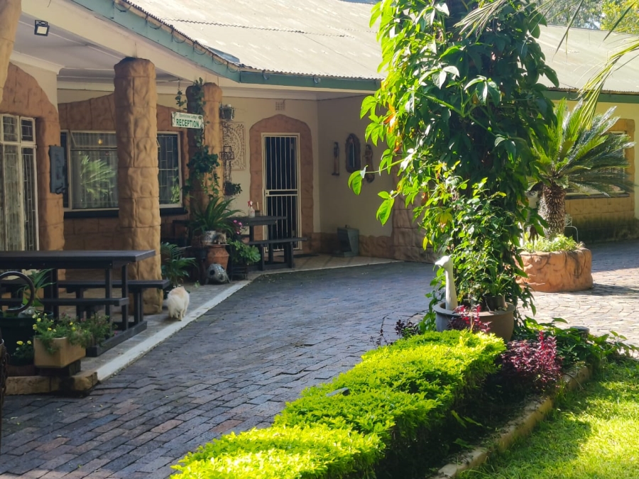 Commercial Property for Sale in Hartbeesfontein North West